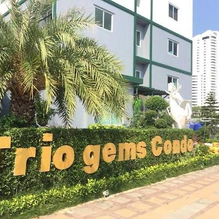 Trio Gems Condo Near Beach And Food Market Jomtien Beach Exterior foto